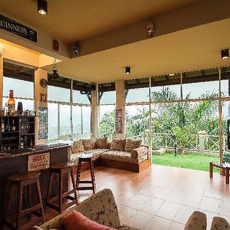 Albatross Boutique Villa キャンディー エクステリア 写真